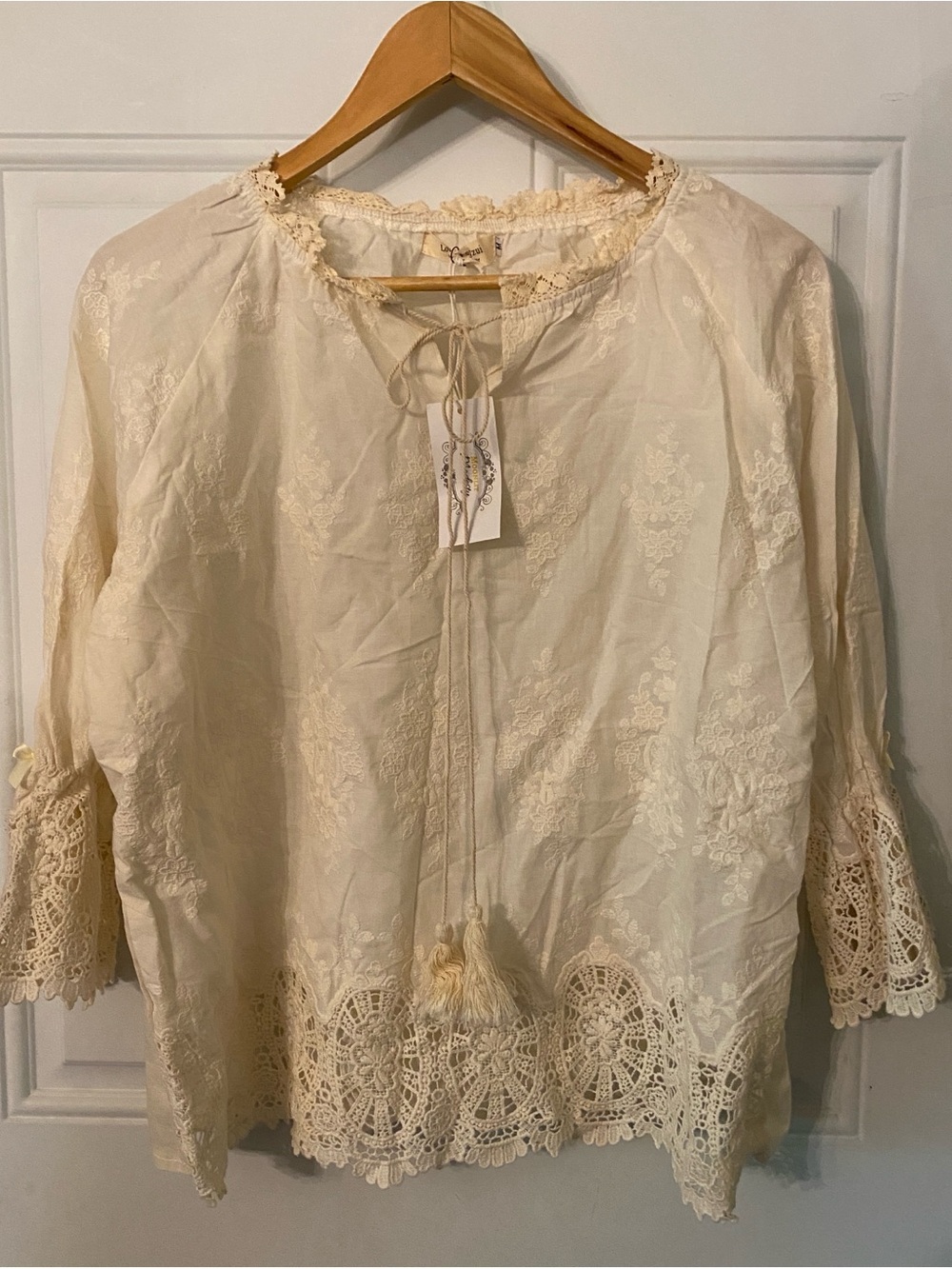 NWT Longhenzui Crochet Lace Trimmed Tie Front Tunic Top